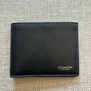 Coach NWOT Black Billfold Wallet